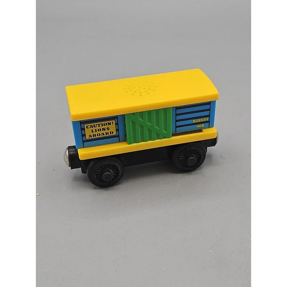 Thomas Wooden LION CAR w/SOUND Wooden Train - Railway - 2003